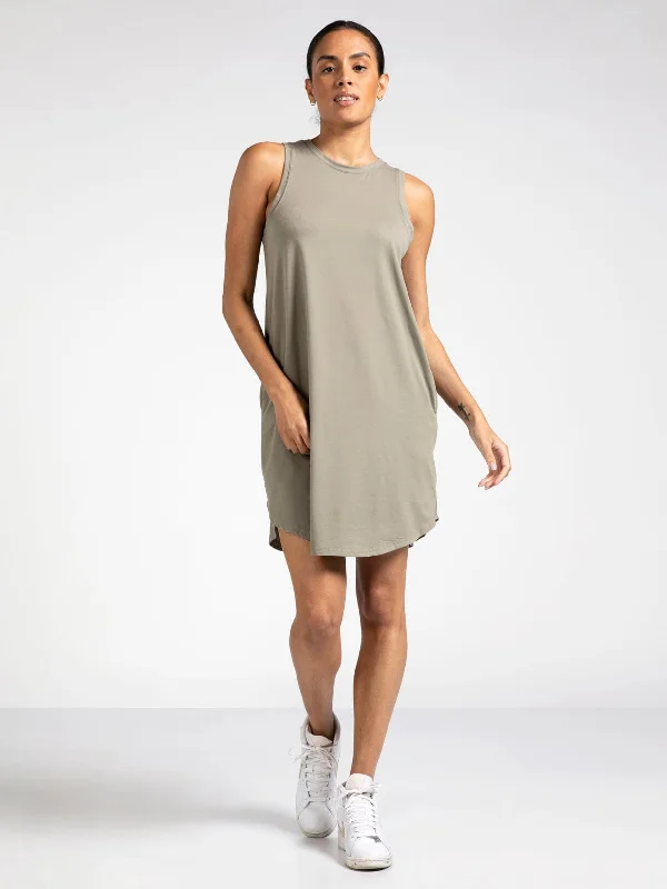 DUSTY OLIVE